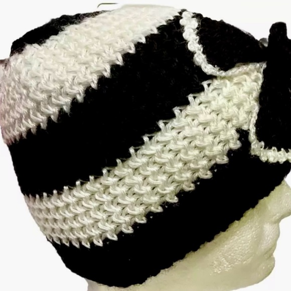 Women’s Windmill Design Studs Crocheted Knit Winter Hat White Black Wide Stripes - Picture 5 of 9